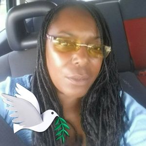 Meet your Posher, Ellen